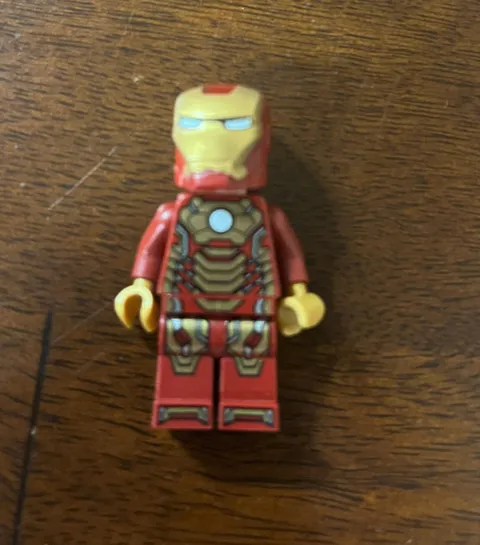 Lego avengers Iron Man Minifigure Mark 17 Heartbreaker Armor 76008 sh073 Marvel