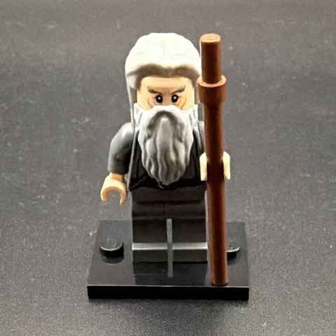 LEGO LOTR Gandalf the Grey Minifigure Missing Cape Great Condition W/ Stand