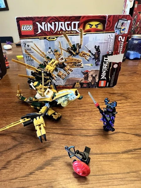 LEGO NINJAGO: The Golden Dragon (70666)