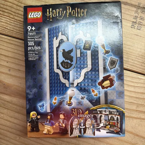 LEGO Harry Potter: Ravenclaw House Banner (76411).    K