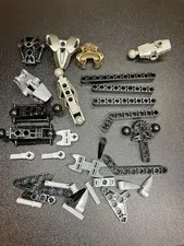 LEGO BIONICLE 8811 Incomplete Parts Only Lot Includes Rare Exclusive Parts