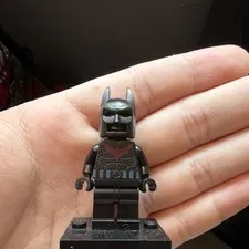 LEGO Batman Minifigure Black Suit w/ Mask Plastic 1-Piece Age 4+