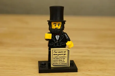 Toy Lego Movie Minifigure Series 1 Collectible 71004 Abraham Lincoln 2014