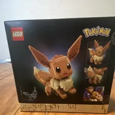 LEGO Pokémon Eevee 72151 Building Set 587 pcs 18+ Build Together