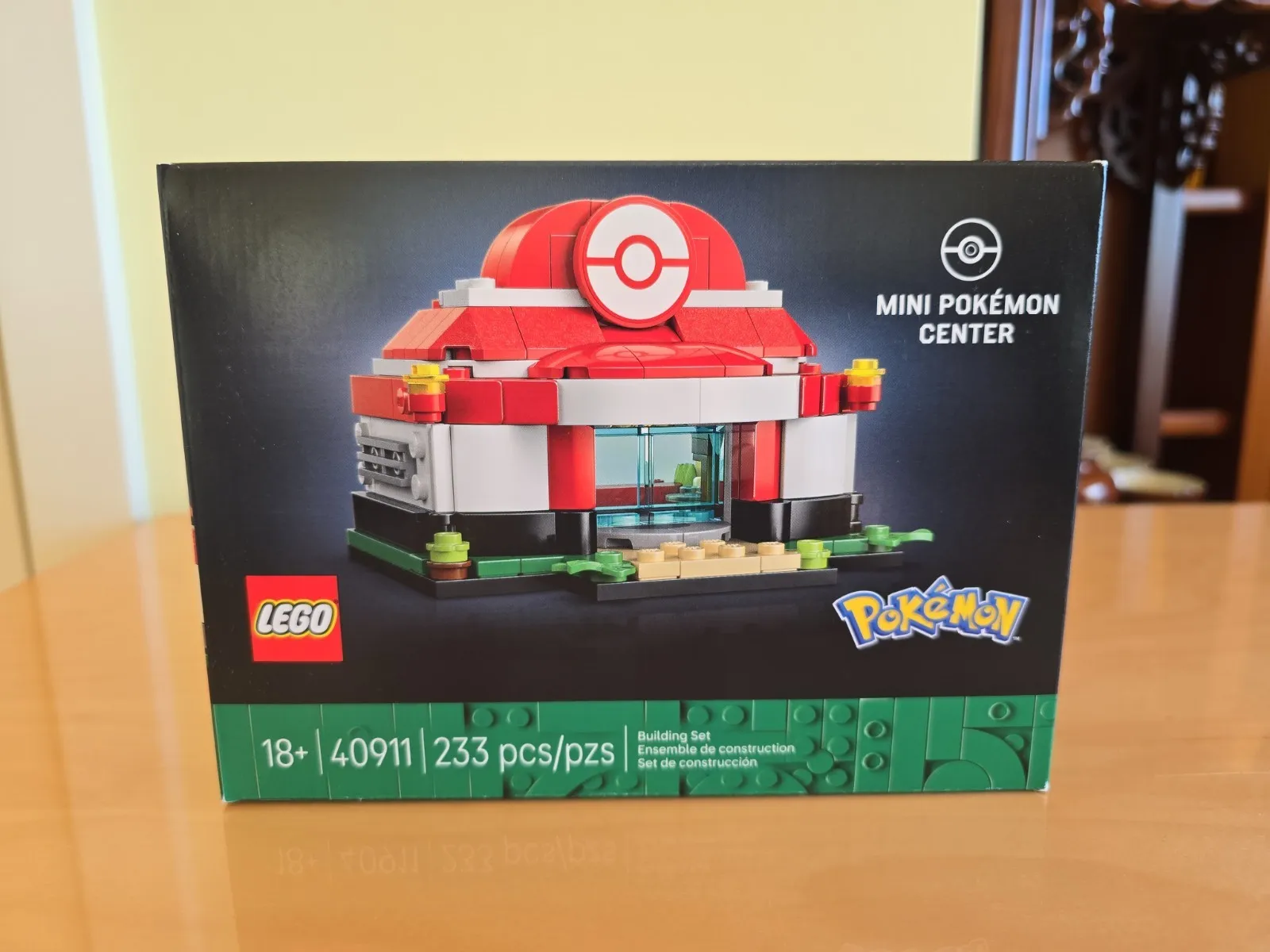 LEGO Pokémon 40911 Mini Pokémon Center Exclusive Limited Edition GWP New/Sealed