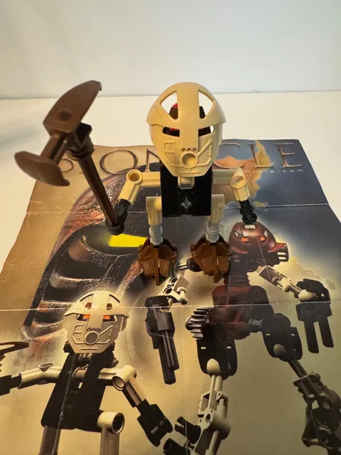 LEGO BIONICLE Onewa 8542 Complete with Instructions, No Box