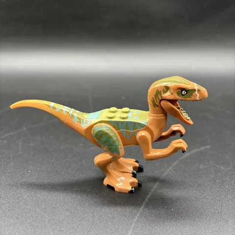 LEGO Jurassic World: Dinosaur Raptor Echo raptor05 Velociraptor Minifigure 75920
