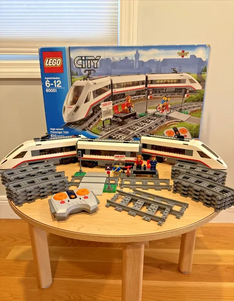 LEGO CITY 60051 High-speed Passenger Train 100% Complete 610 pcs/Manual/Box 2014
