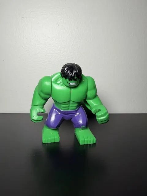 LEGO Marvel Super Heroes Hulk BigFig SH0095 Dark Purple Pants 2014