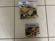 LEGO Minecraft: The Illager Raid (21160)