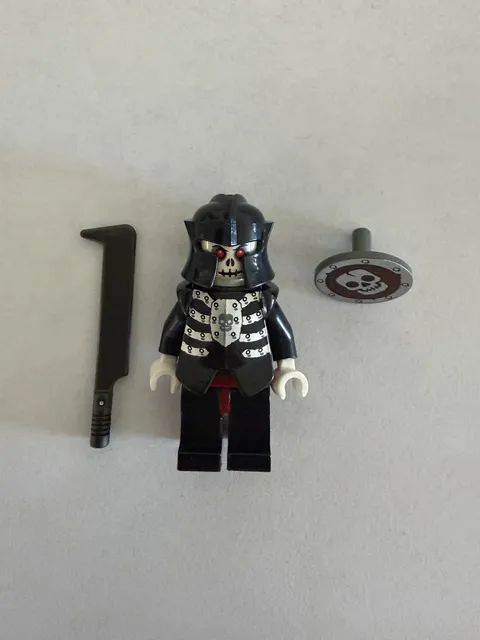 LEGO Castle Fantasy Era Minifigure -  Skeleton Warrior 4 (cas330) 852272 852993