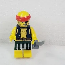 LEGO Collectible Minifigure Series 16 - Scallywag Pirate Minifigure (col252)