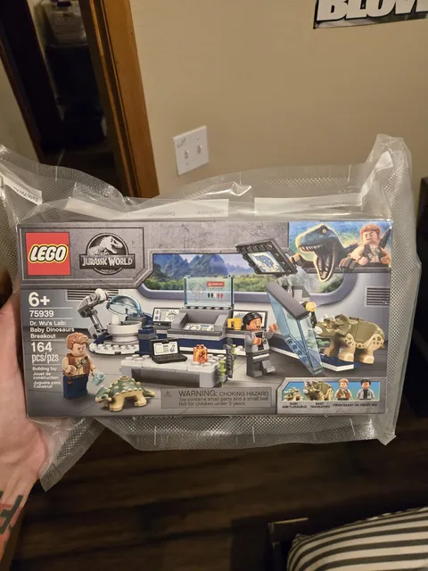 LEGO Jurassic World 75939 Dr Wu's Lab Baby Dinosaur Breakout SEALED! Quick Ship!