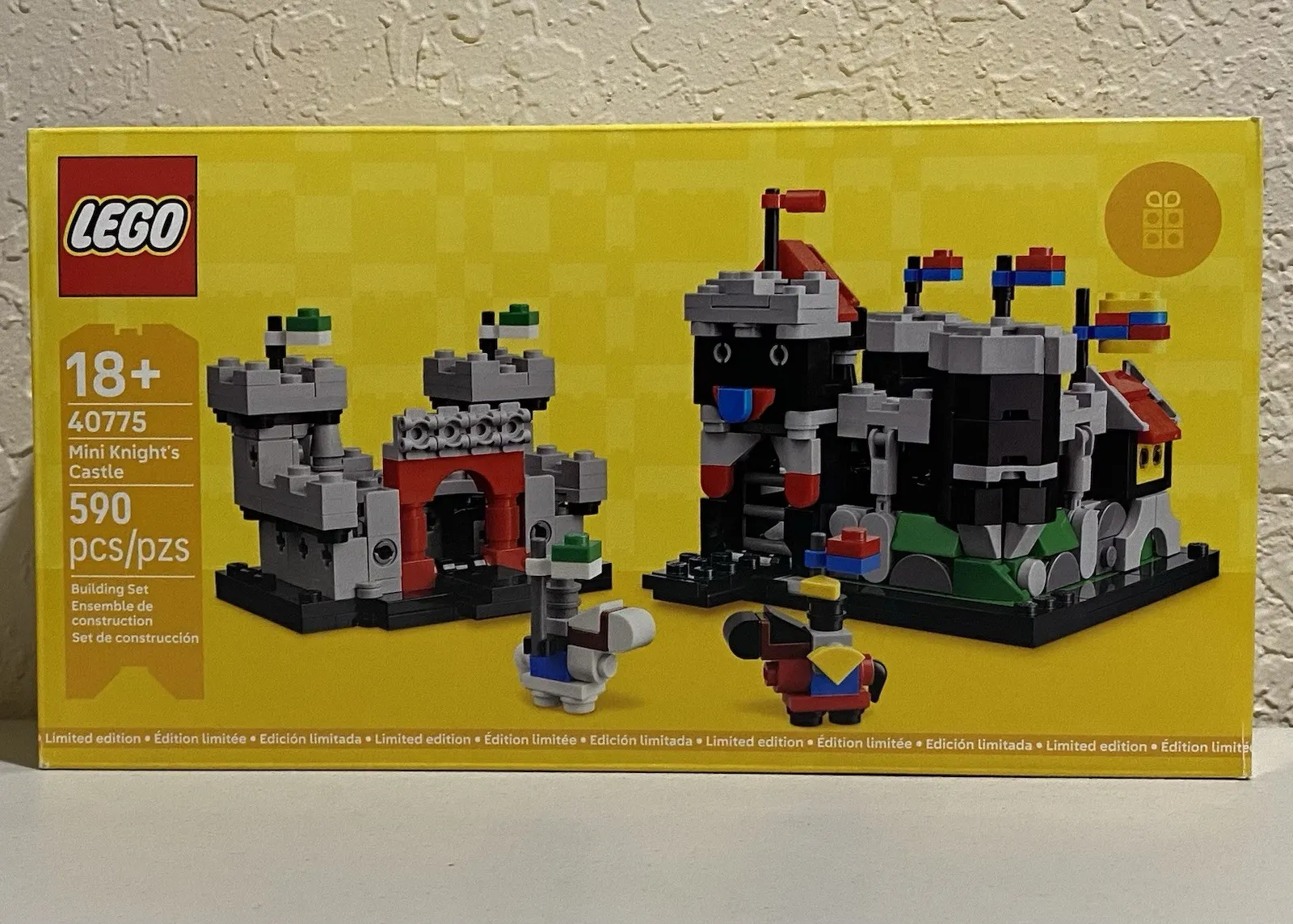 LEGO 40775 Mini Knight’s Castle - New Sealed Exclusive GWP