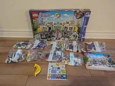 LEGO FRIENDS: Heartlake City Shopping Mall (41450) Complete 