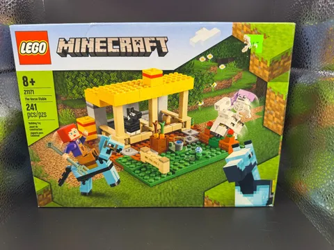 LEGO Minecraft 21171 The Horse Stable 241pc Retired Sealed NIB Skeleton Horse