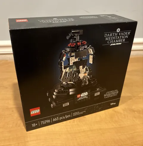 LEGO Star Wars 75296 663pcs Darth Vader Meditation Chamber Sealed
