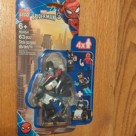 LEGO Marvel Spider-Man 40454 Vs Venom & Iron Venom Limited Edition 63 pcs