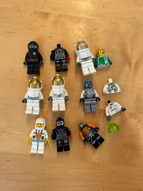 LEGO Vintage Space Police NASA Minifigure Lot