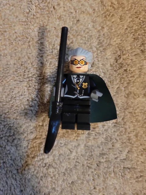 Lego Harry Potter Minifigure - Madam Rolanda Hooch 