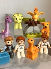 LEGO DUPLO Jurassic World Dinosaurs Nursery 10938 Mini Figures Extras Lot
