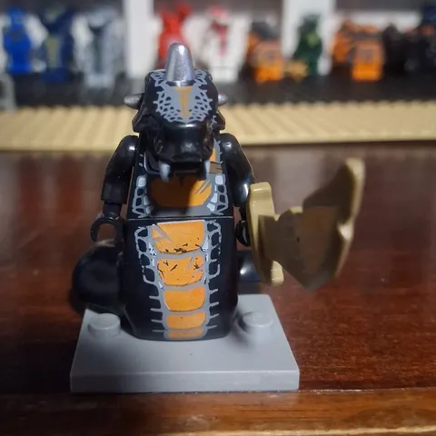 LEGO NINJAGO Skalidor Snake Warrior Minifigure w/ Weapon Helmet Tail njo0067