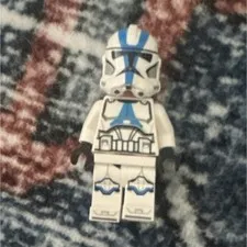 LEGO Star Wars Clone Trooper Minifigure White Armor with Blue Markings