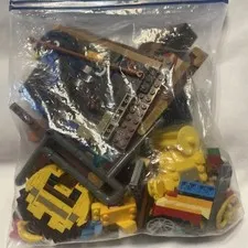 LEGO  lot of mixed legos 1/2 Pound Mini figures