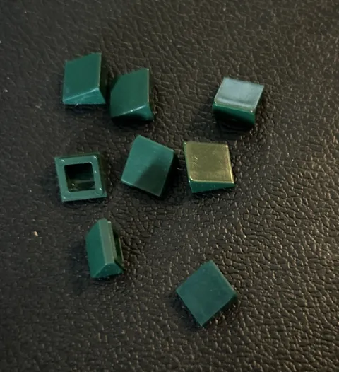 Lego Lot 0f 8 Dark Green Slope Sloped 30 1 x 1 x 2/3 Part #54200