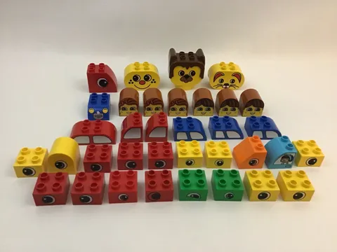 Lego Duplo Eyes Faces Blocks Replacement Pieces Lot Of 35 Different Sizes