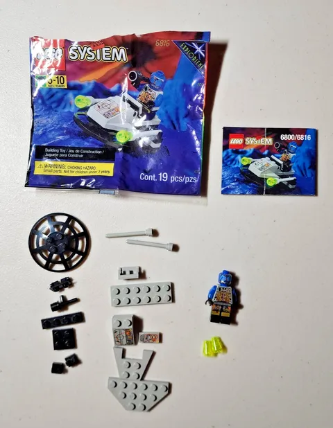 LEGO Space UFO 6816 - Cyber Blaster Polybag - Parts 100% Complete w/Fig & Manual