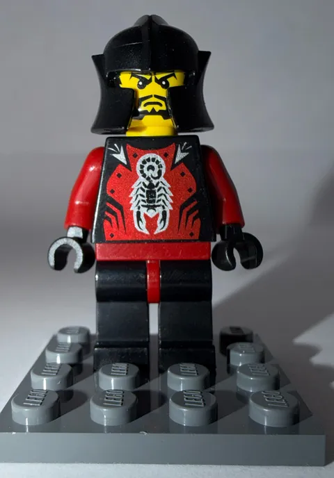 LEGO Castle Knights Kingdom II Shadow Knight Minifigure CAS257 Le Chevalier Des