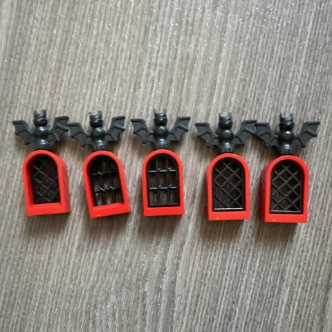 Vintage LEGO Fright Knights Witch’s Castle Gothic Window Bat Lot 15 Pieces 1997