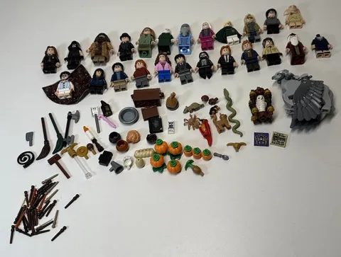 Authentic LEGO Minifigure Lot of 23 Harry Potter Figures And Accessories ￼