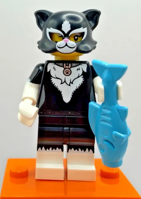 LEGO (71021) CMF Series 18 Cat Costume Girl Minifigure col18-12 Complete New