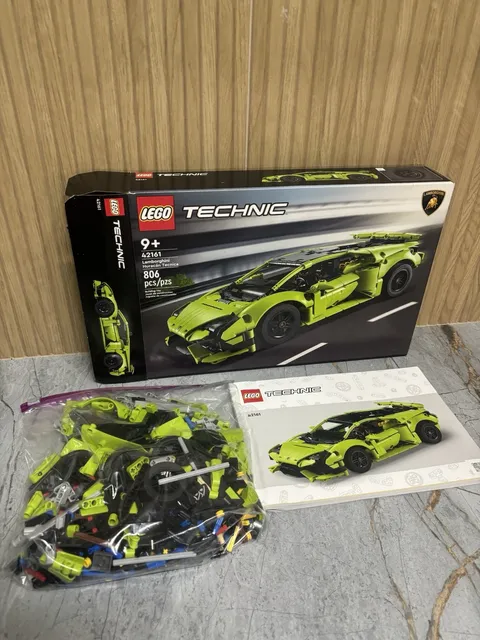 LEGO TECHNIC: Lamborghini Huracan Tecnica (42161) 100% Complete