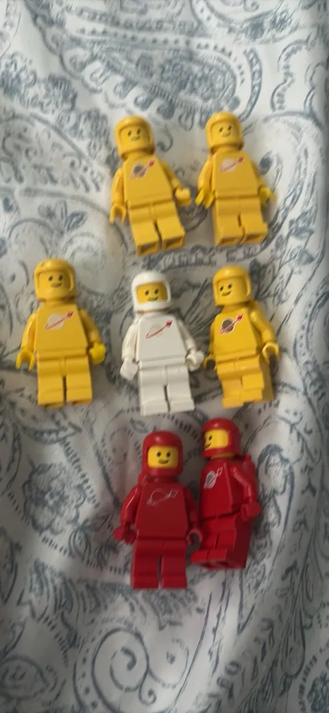 Lego Space Man Classic Minfigs Minifigure 1980 Lot Vintage Black Yellow Red Blue