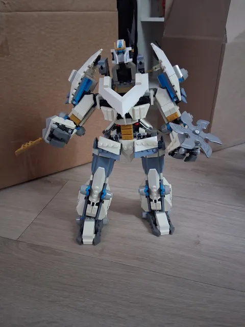 LEGO NINJAGO: Zane's Titan Mech (2021)(71738)(NO FIGURES INCLUDED)