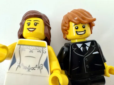 LEGO Bride and Groom Minifigures – Wedding Couple