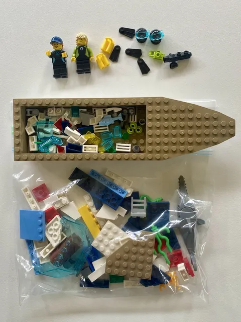 LEGO CITY 60221: Diving Yacht. No Box Or Manual.
