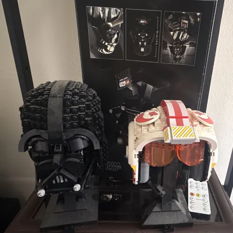 LEGO Star Wars Helmet Lot Darth Vader 75304 & Luke Skywalker 75327 Retired