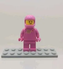 LEGO Minifigure The Lego Movie  Pink Classic Spaceman Astronaut