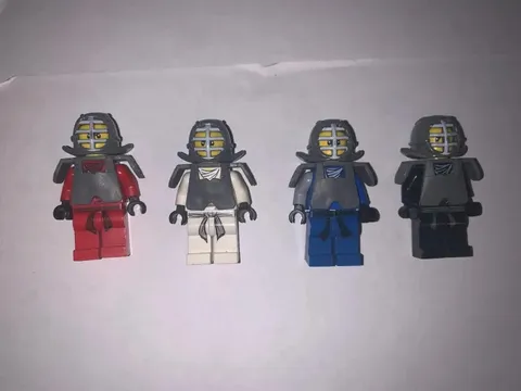 Lego Ninjago Rise of the Snakes Kendo Suits Minifigs