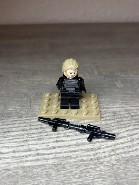 Lego Star Wars Agent Alexsandr Kallus 75106 w/Rifle