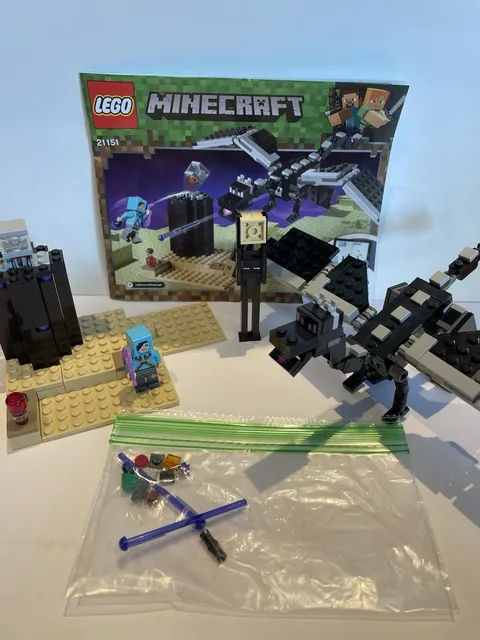 Lego 21151 Minecraft The End Battle 2019 Complete w Manual Retired Pre-owned