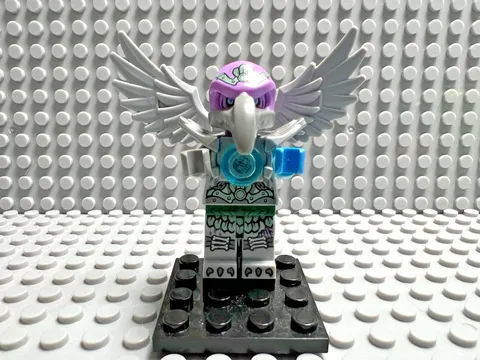 LEGO Legends of Chima Minifigure - Vornon Flat Silver Armor - LOC112