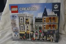 LEGO CREATOR: Assembly Square (10255) New Sealed