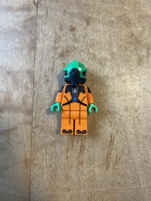 Lego Alien, Series 21 Minifigure