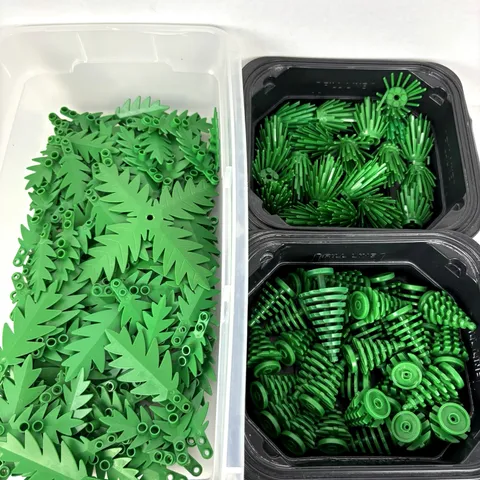LEGO Assorted Plants Lot Parts (Forrest Tree Bush Green Grass Leaves)
