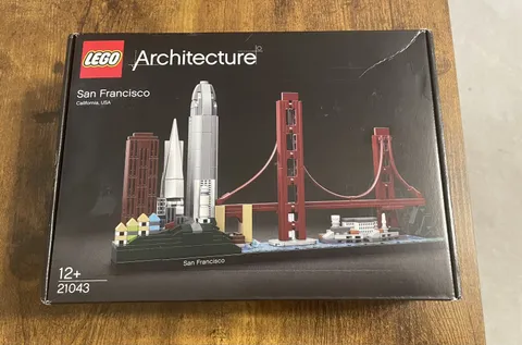 Lego Architecture (21043) San Francisco Factory Sealed Set! Retired!